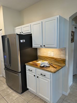 Cabinet Painting in Wiamama, FL (4)