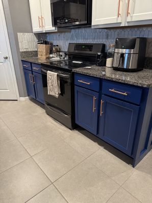 Before & After Cabinet Painting in Wimauma, FL (3)